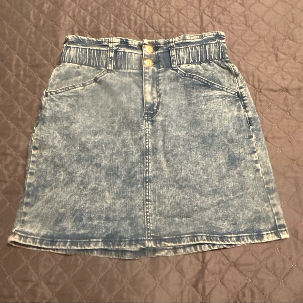 Distressed jean mini skirt